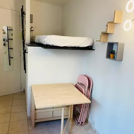 Marais Square Du Temple Parking *